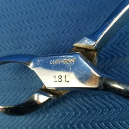 Dental Stainless Steel Extraction Forceps #18L image 1