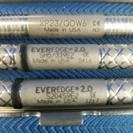 Hu-Friedy Dental Hygienist's Instrument Metal Kit - Dental Equipment Store