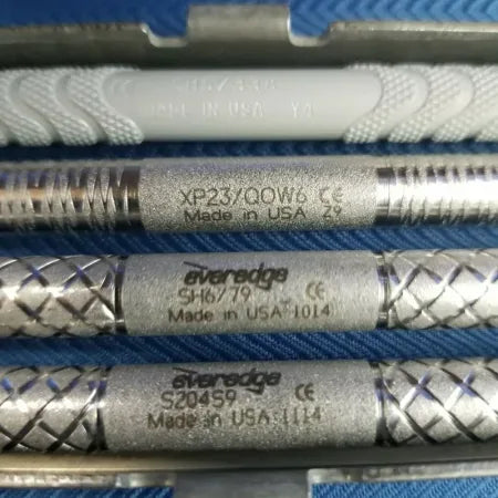 Hu-Friedy Dental Hygienist's Instrument Metal Kit - Dental Equipment Store