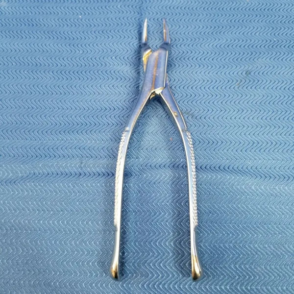 Premier Dental Mandibular Forceps - 65 - Dental Equipment Store