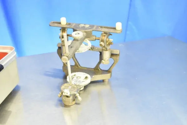 Hanau Articulator with Carrying Case - Dental Equipment Store