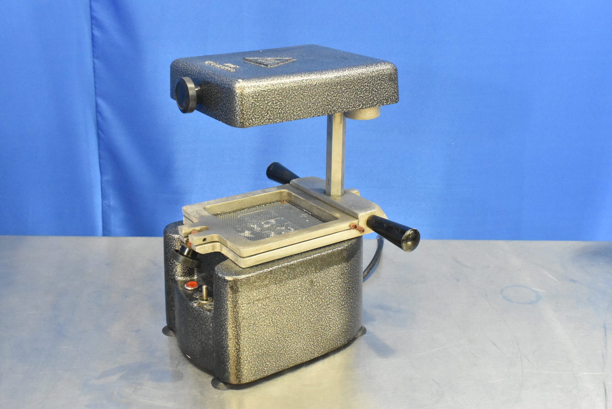 Ultradent Forming Machine Model P105-U01 - Dental Equipment Store