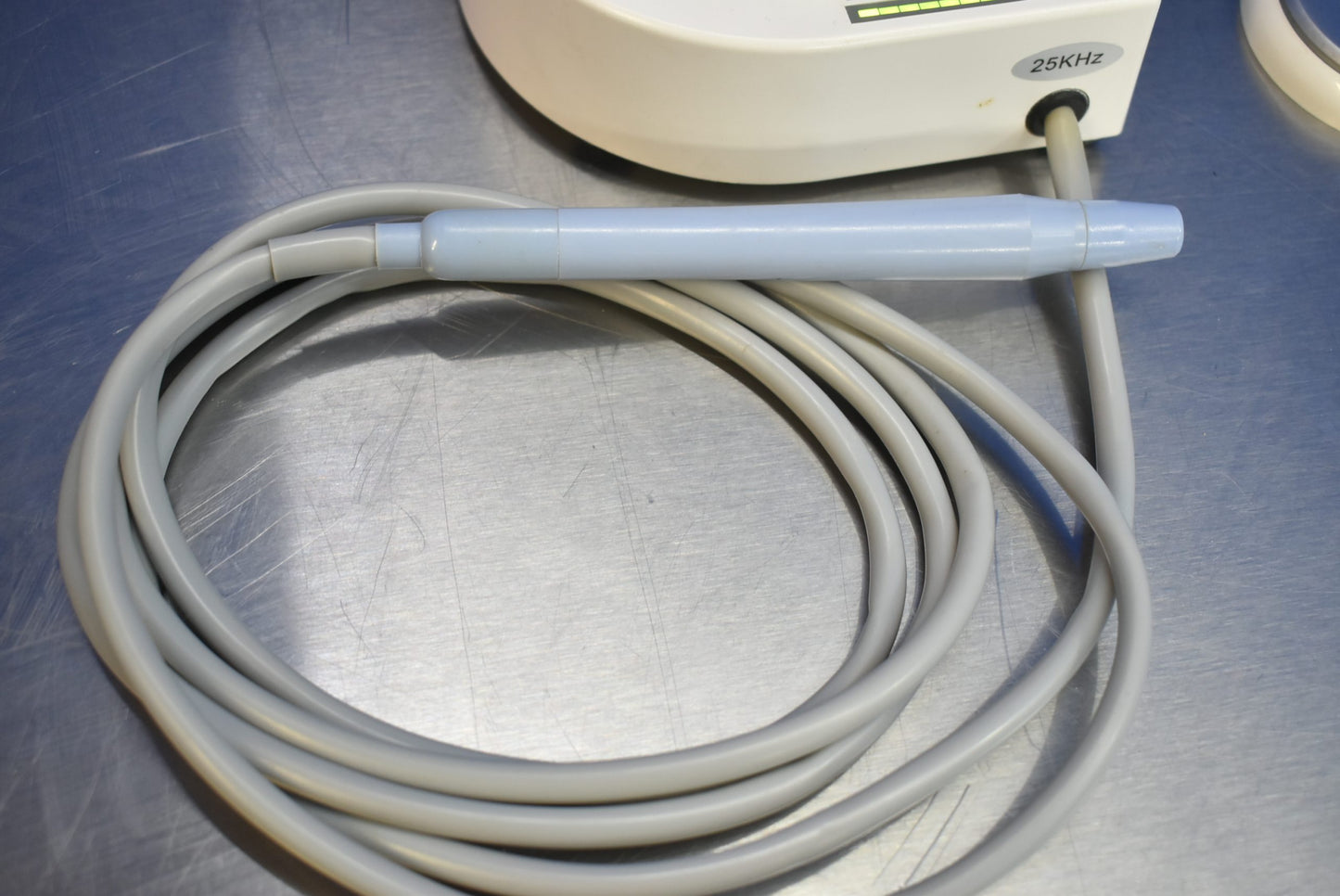 Henry Schein Dental Acclean Pro Ultrasonic Scaler image 3