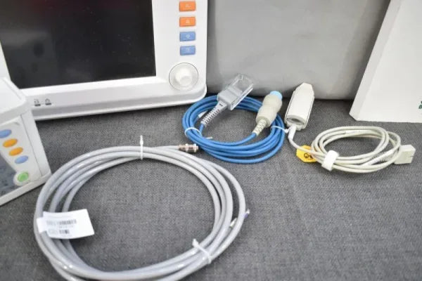 Vector MT-200SET Vital Signs and Patient Monitor image 10