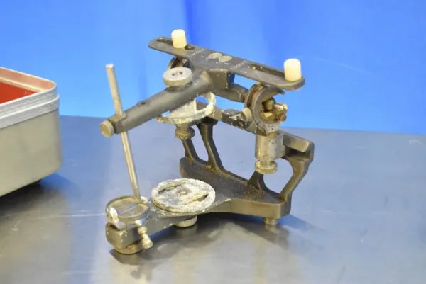 Hanau Articulator with Carrying Case - Dental Equipment Store