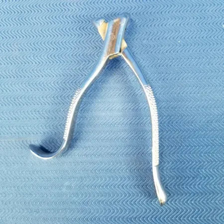 Dental Stainless Steel Extraction Forceps 16 image 1