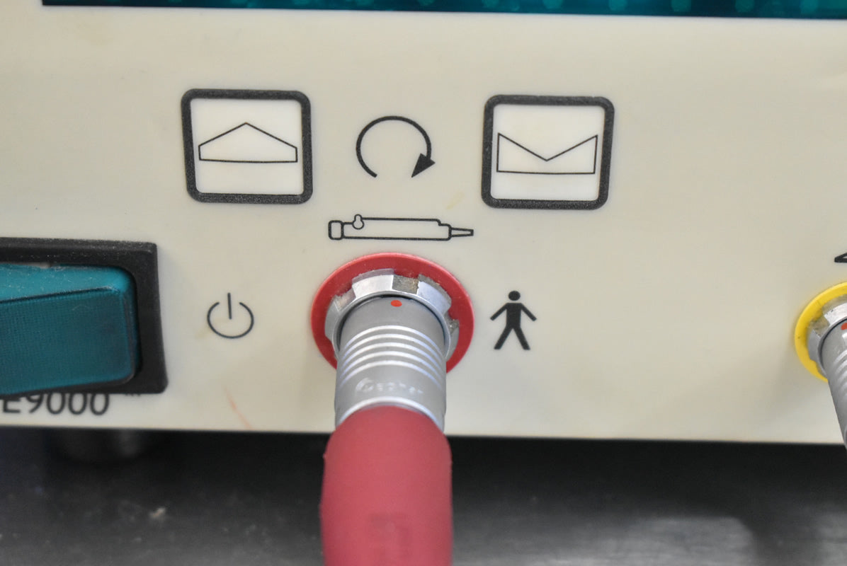 Linvatec Hall Surgical Console with Foot Switch & Handpiece image 9