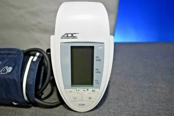 American Diagnostic Corporation Blood Pressure Model 6014 image 1