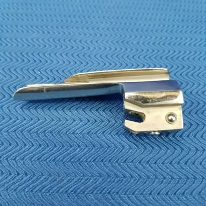 Miller Laryngoscope Stainless Steel Blade #000 image 4