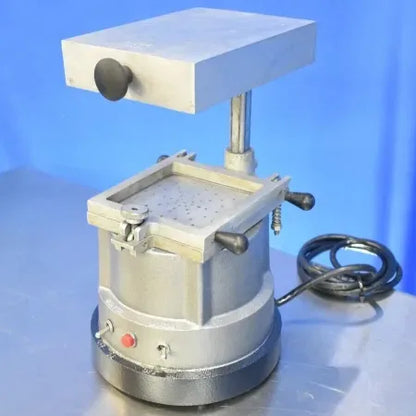 Refurbished Vacuum Forming Machine image 0