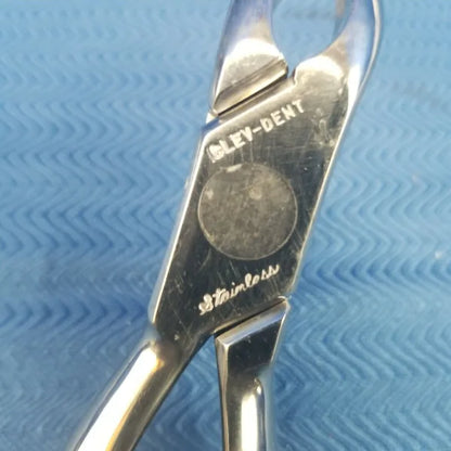 Clev-Dent Dental Forceps - 18L image 1