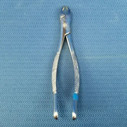 Dental Stainless Steel Extraction Forceps 150 image 0