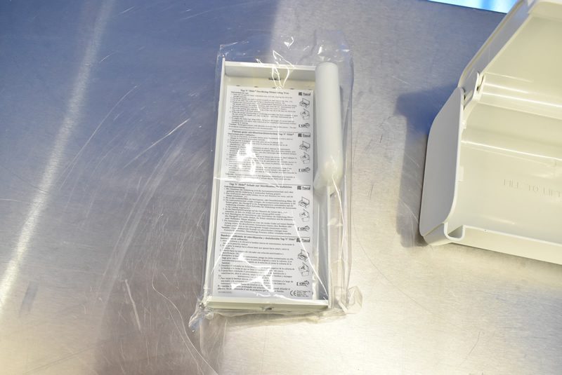 Pascal Tap N' Slide Sterilizing Disinfecting Tray image 2