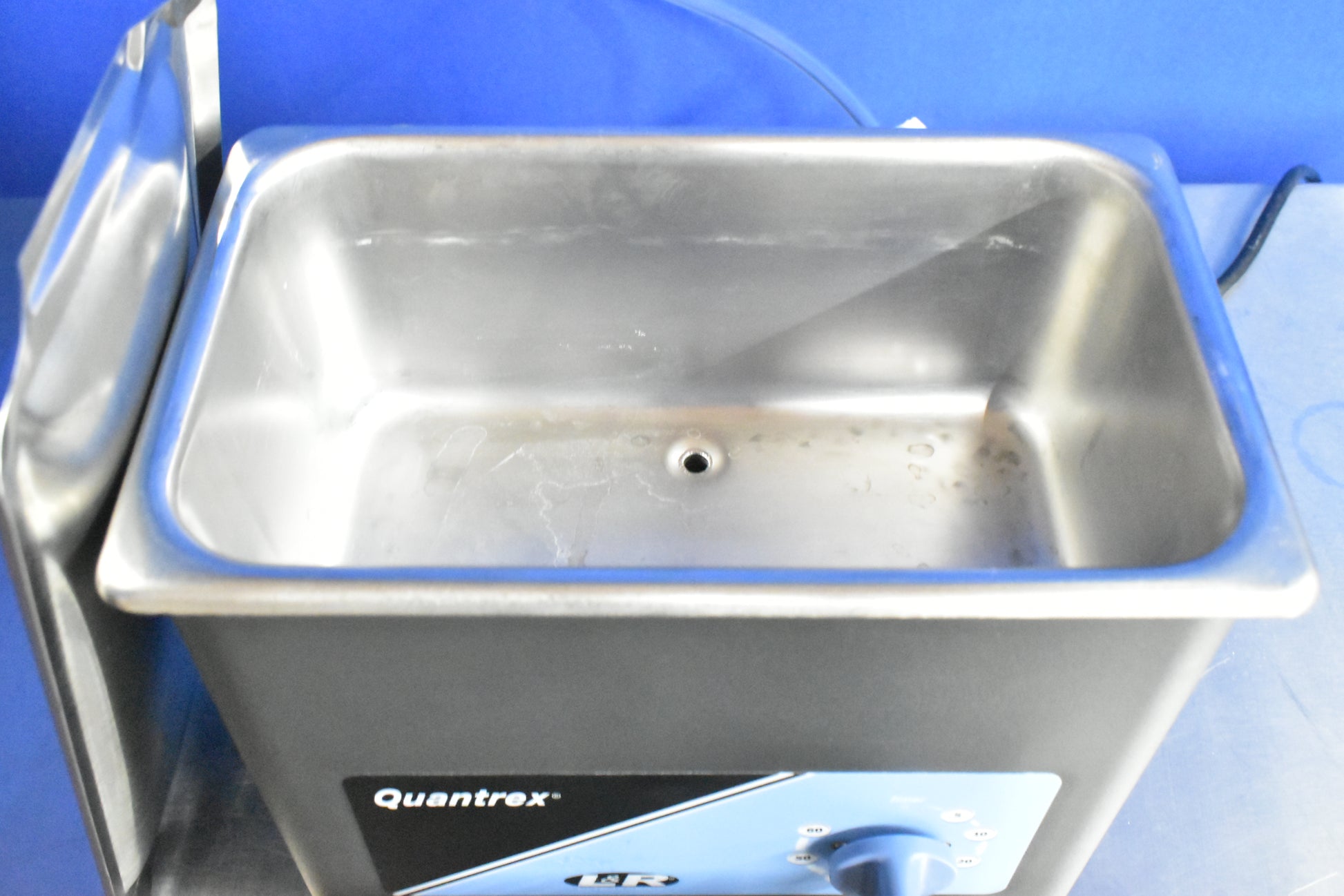L and R Ultrasonic Cleaner Model: Q140 - Dental Equipment Store