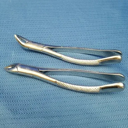 Set of 2 Premier 150 Maxillary & 151 Mandibular Dental Forceps image 2