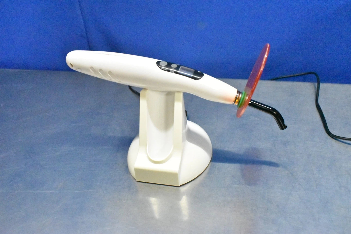 Woodpecker Medical Curing Light with White Base